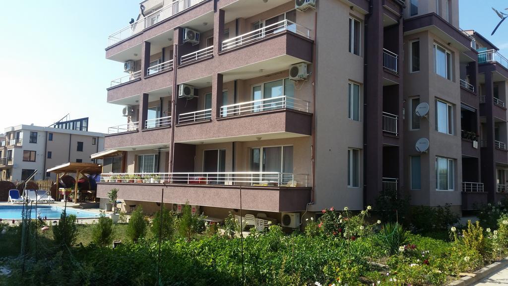 Anfid Apartments Бургас Екстериор снимка