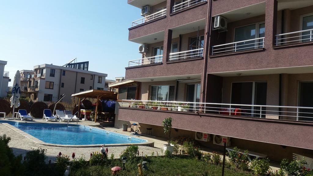 Anfid Apartments Бургас Екстериор снимка