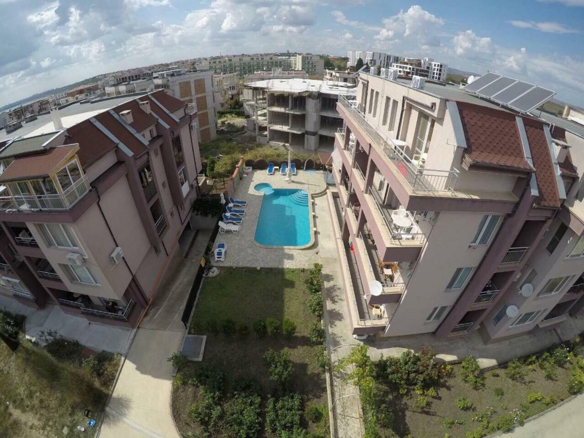 Anfid Apartments Бургас Екстериор снимка